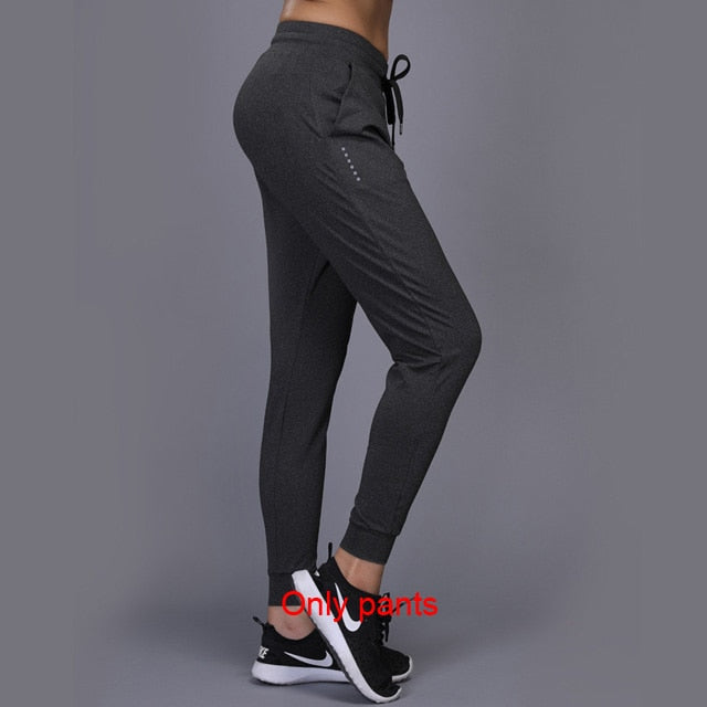 New Women's Sportswear For Yoga Sets Jogging Clothes Gym Workout Fitness Training Sports T-Shirts Running Pants Leggings Suit