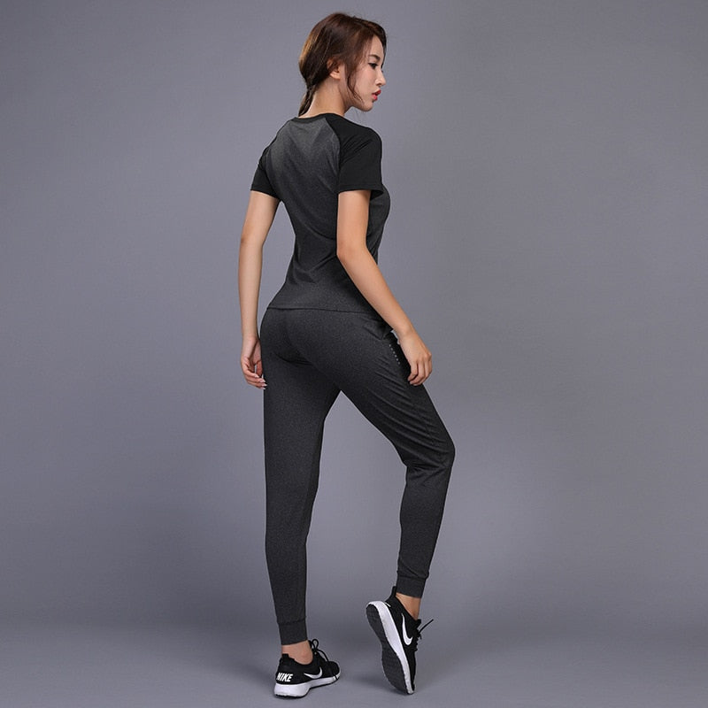 New Women's Sportswear For Yoga Sets Jogging Clothes Gym Workout Fitness Training Sports T-Shirts Running Pants Leggings Suit