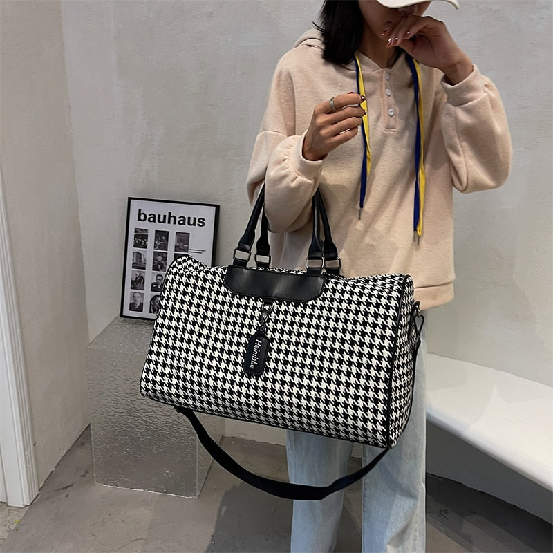 Travel Duffle Bag Large Capacity Women fitness Sports Bag Dry and Wet Luxury hand Luggage bag Female designer Weekend bag travel