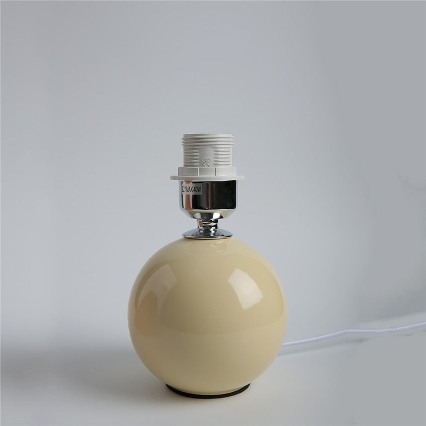 Nordic ceramic Table Lamp Cream Color Pleated Fold Desk Lamp Multicolor Bedside Desk Vestibule Lamp Lampada nightstand Lighting