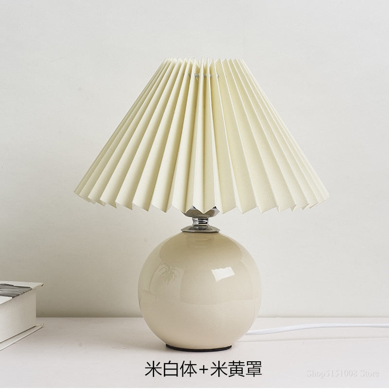 Nordic ceramic Table Lamp Cream Color Pleated Fold Desk Lamp Multicolor Bedside Desk Vestibule Lamp Lampada nightstand Lighting