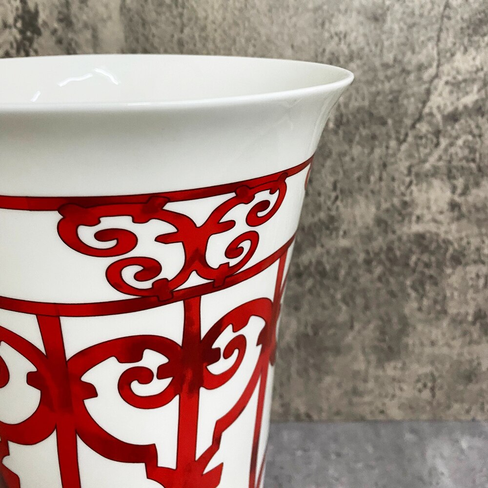 Luxury Ceramic Fashion Red Vase Simple Modern Porcelain Living Room Decoration Home Furnishings Dried Floral Flower Arrangemen