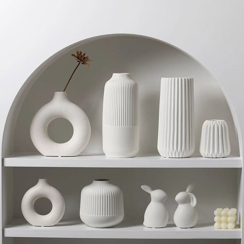 Nordic Small Caliber Insert Dried Flowers Decorative Ceramic Vases Modern Luxury Home Living Room Decoration Vases For Interior